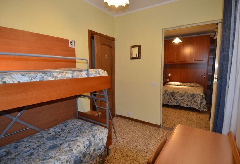 اتاق استاندارد چهار تخته, Villa Ruscello