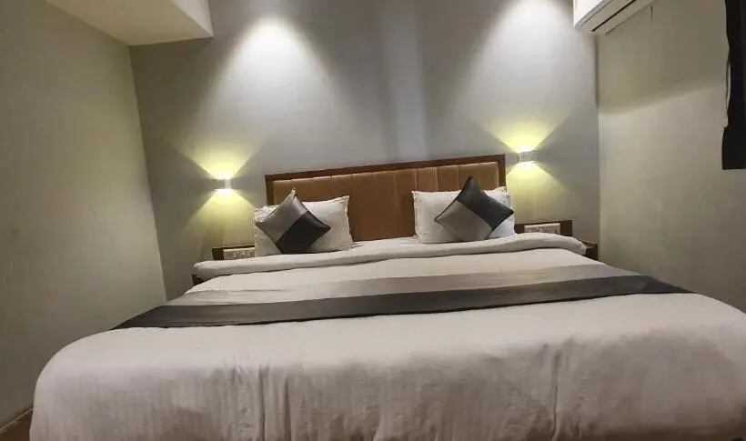 Deluxe Zimmer Kingsize Bett, Nova Star