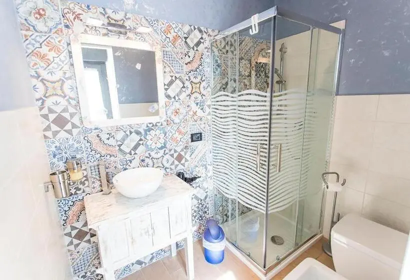 اتاق استاندارد, Relais Garibaldi