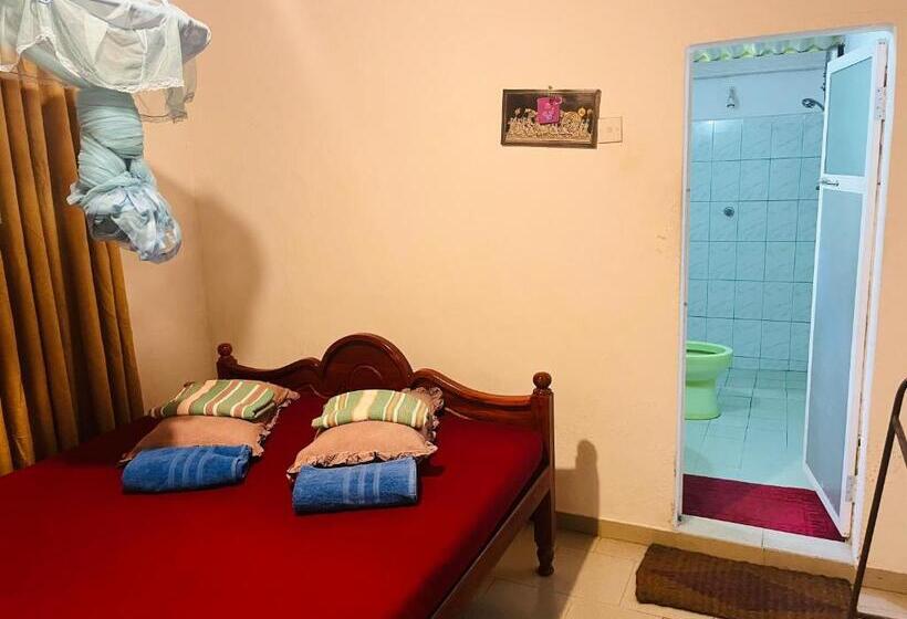 غرفة قياسية, Sinharaja Tour Hostel