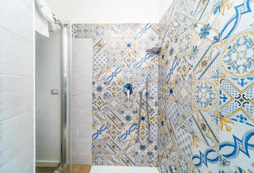 스탠다드 룸 킹사이즈 침대, Frennesia Amalfi Coast