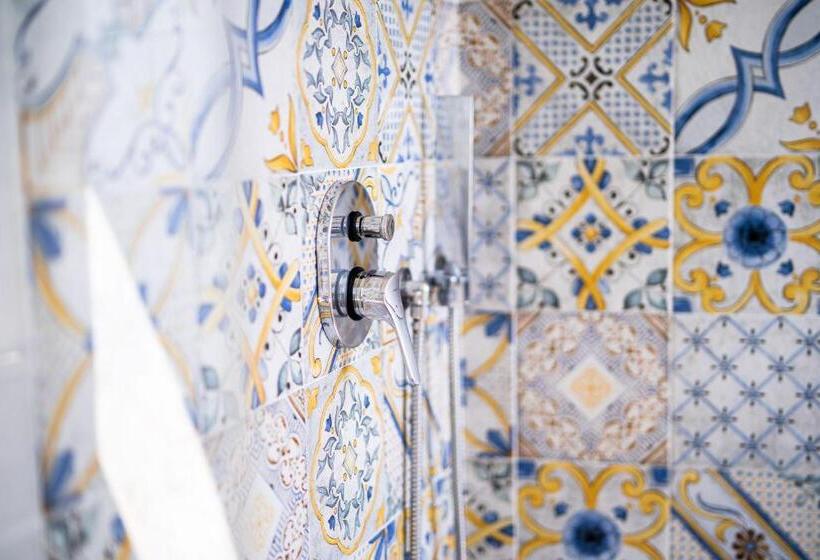 스탠다드 룸 킹사이즈 침대, Frennesia Amalfi Coast