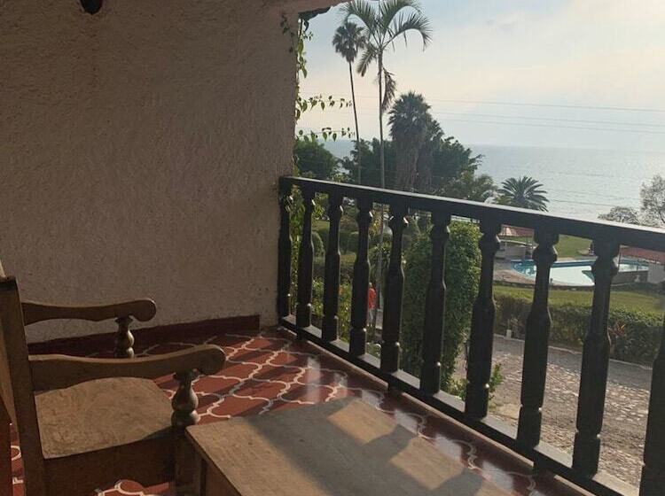اتاق استاندارد سه نفره, Bahia Atitlan
