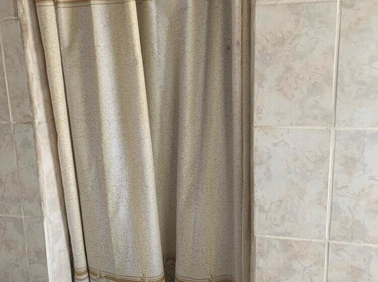 اتاق خانوادگی, Bahia Atitlan