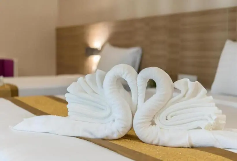 Deluxe Kolmen Hengen Huone, Paragon Grand Resort