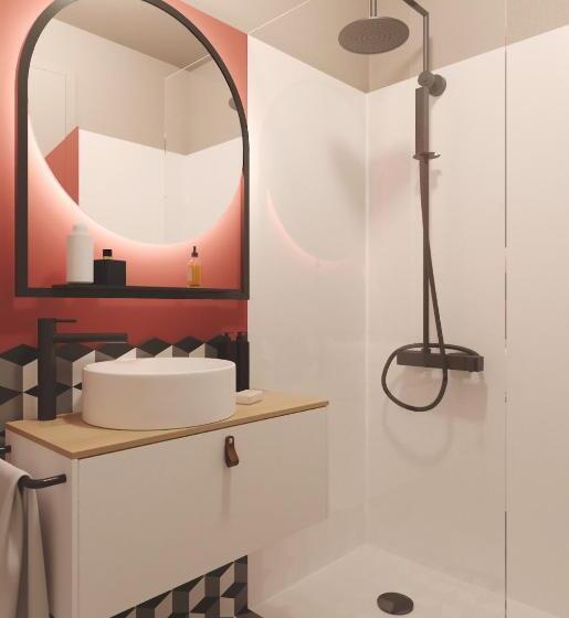 سوییت لوکس, Via Suites