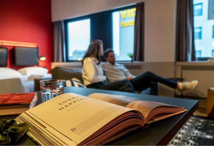 سوییت لوکس, Via Suites