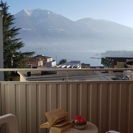 اتاق استاندارد با چشمانداز دریاچه, @ Home Hotel Locarno