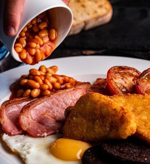 غرفة قياسية, The Cae Mor