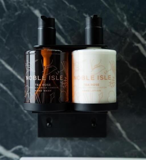 غرفة قياسية, The Cae Mor