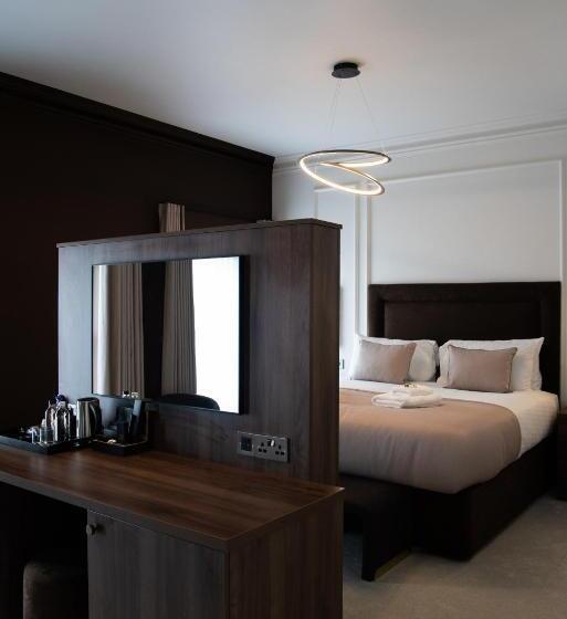 جناح مطلّ علي البحر, The Cae Mor