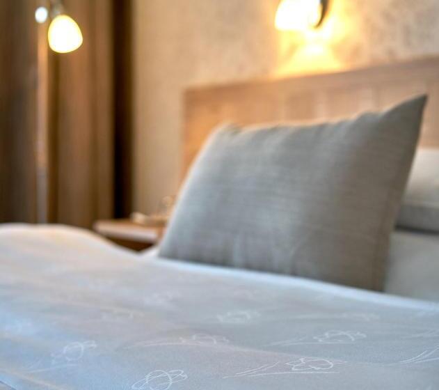 Comfort Suite, Běhounek