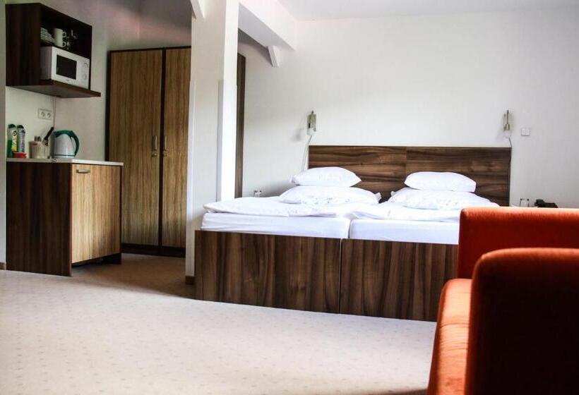 Studio Comfort, Běhounek