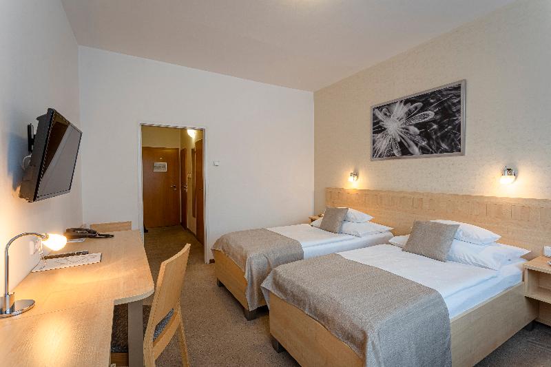 Comfort Suite, Běhounek