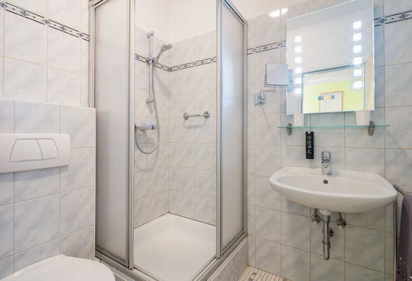 Номер Стандарт Трехместный, Heidehotel Bockelmann