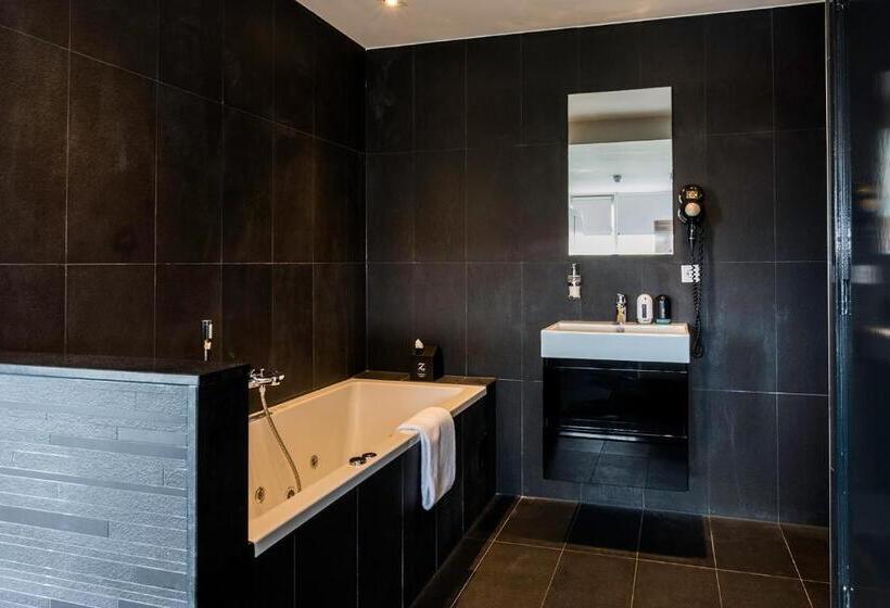 سوییت خانوادگی, Bommelje