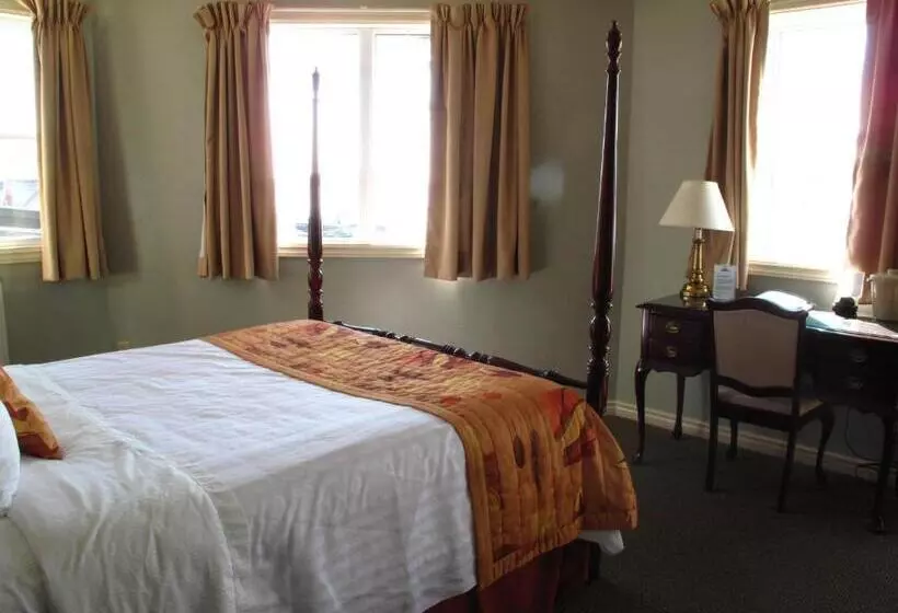 １階のスタンダードルーム, Brigantine Inn & Suites