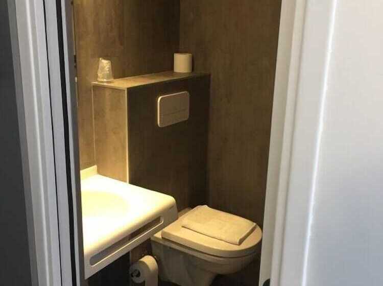 חדר קומפורט, Brit Hotel Marvejols