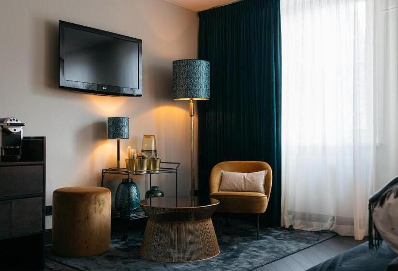 اتاق سوپریور با تخت بزرگ, Britannique