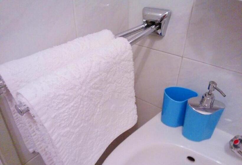 Standardrum, Buda Panzió