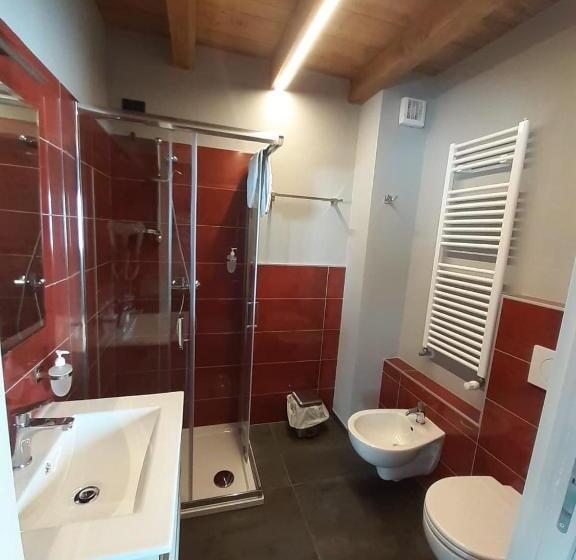 חדר סטנדרט לארבעה, Chacaril