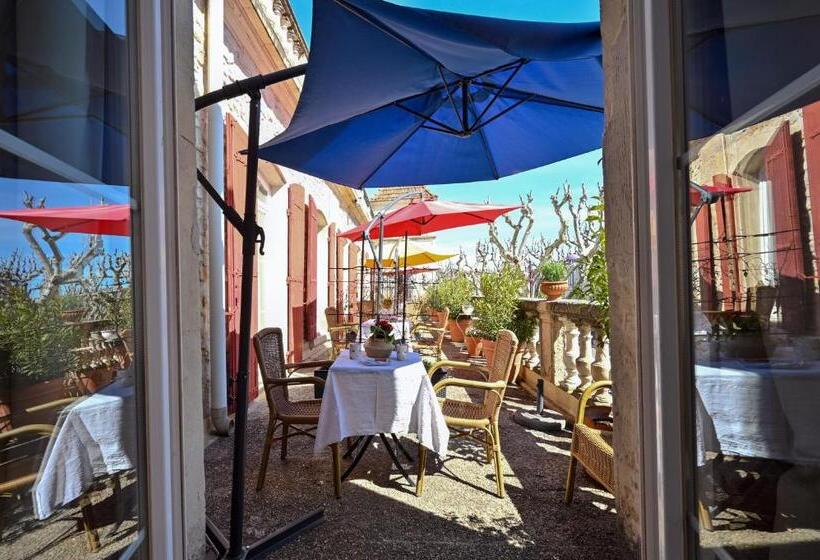 테라스 주니어 스위트, Des Artistes