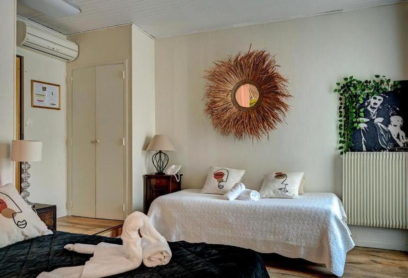 테라스 주니어 스위트, Des Artistes