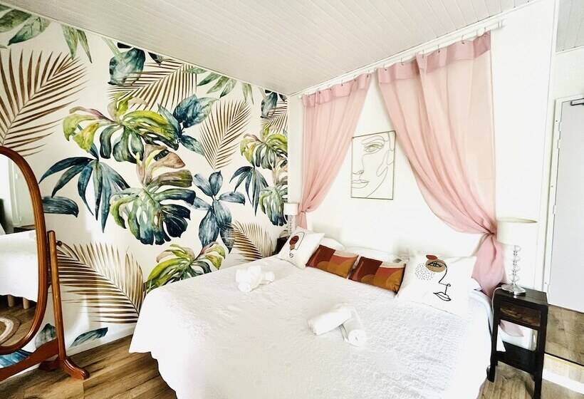 테라스 주니어 스위트, Des Artistes