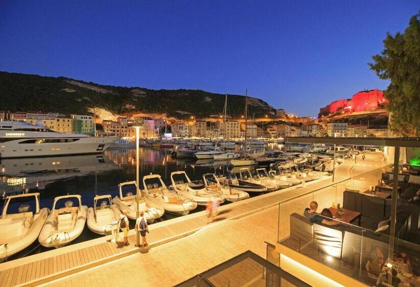 套房, Du Centre Nautique