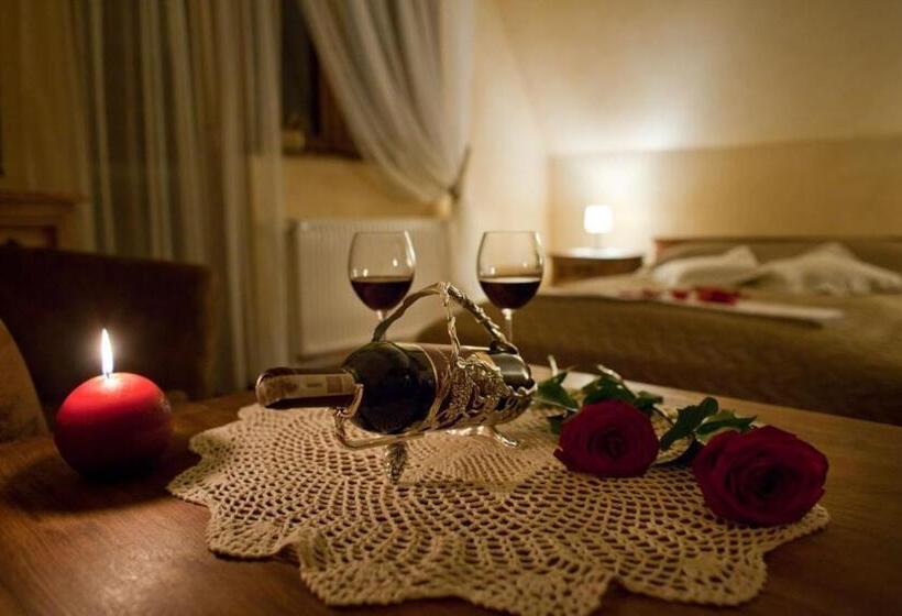 استودیو استاندارد با بالکن, Dwor Karolowka