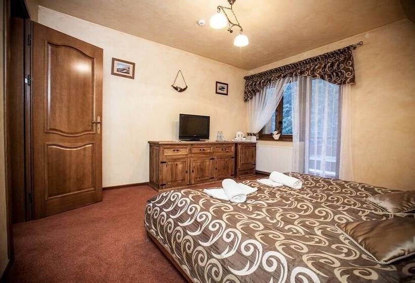 استودیو استاندارد با بالکن, Dwor Karolowka