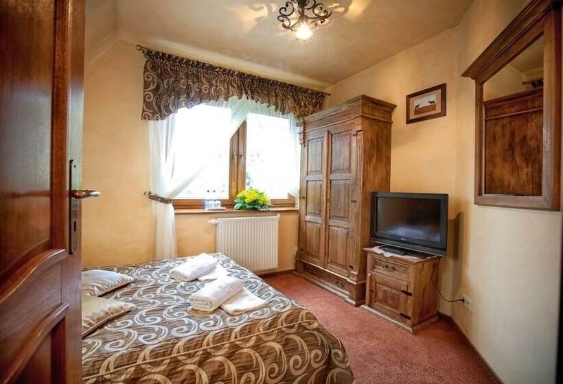 اتاق استاندارد, Dwor Karolowka