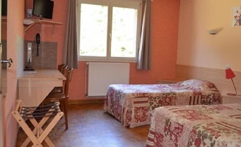 スタンダードトリプルルーム, Hôtel De Courteilles