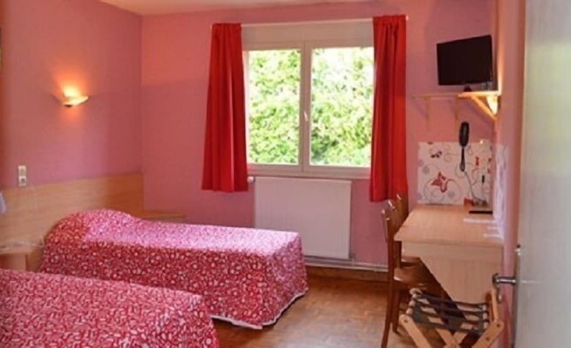 スタンダードトリプルルーム, Hôtel De Courteilles