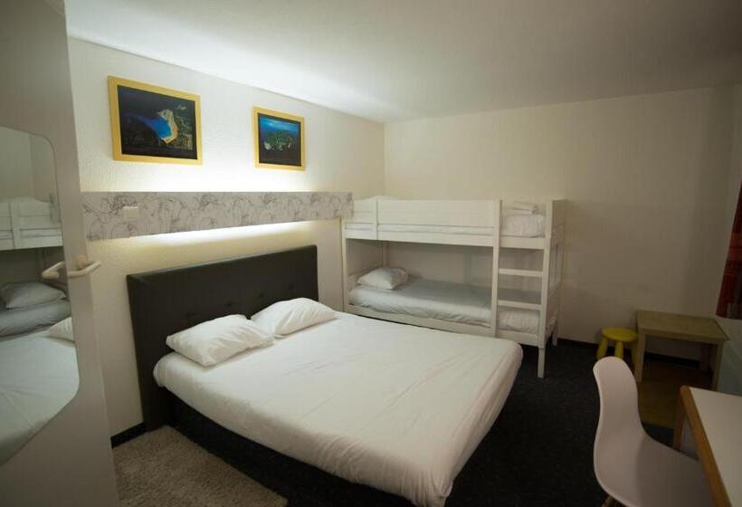 Семейный Номер, Hôtel Quick Palace Tours Nord