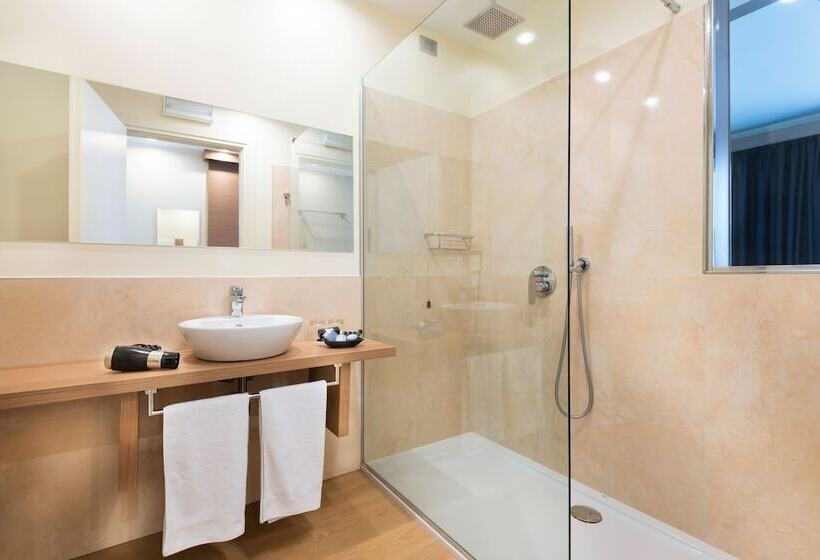 חדר דלוקס נוף לאגם, Il Porticciolo