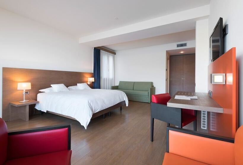 סוויטת ג'וניור דלוקס, Il Porticciolo