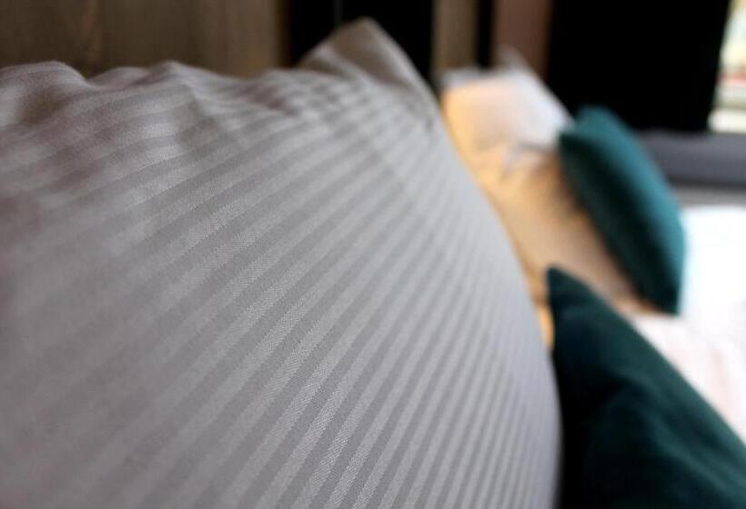 デラックスルーム, L'eau Vive