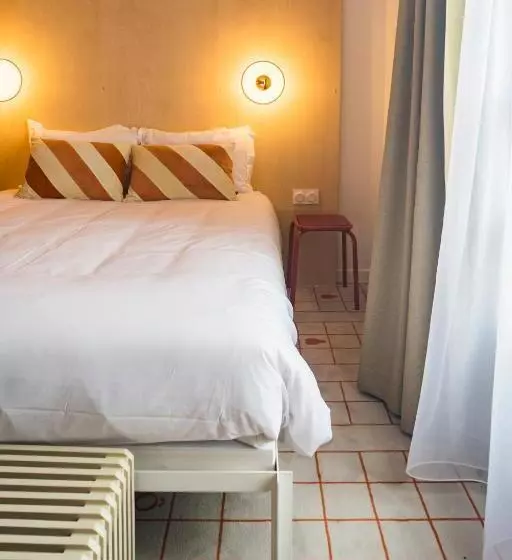 身障者適用スタンダードルーム, Hôtel Spa ô Rouge Gevrey Chambertin Teritoria