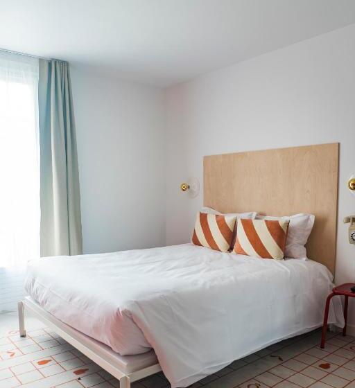 غرفة قياسية لذوى الاحتياجات الخاصة, Hôtel Spa ô Rouge   Gevrey Chambertin   Teritoria