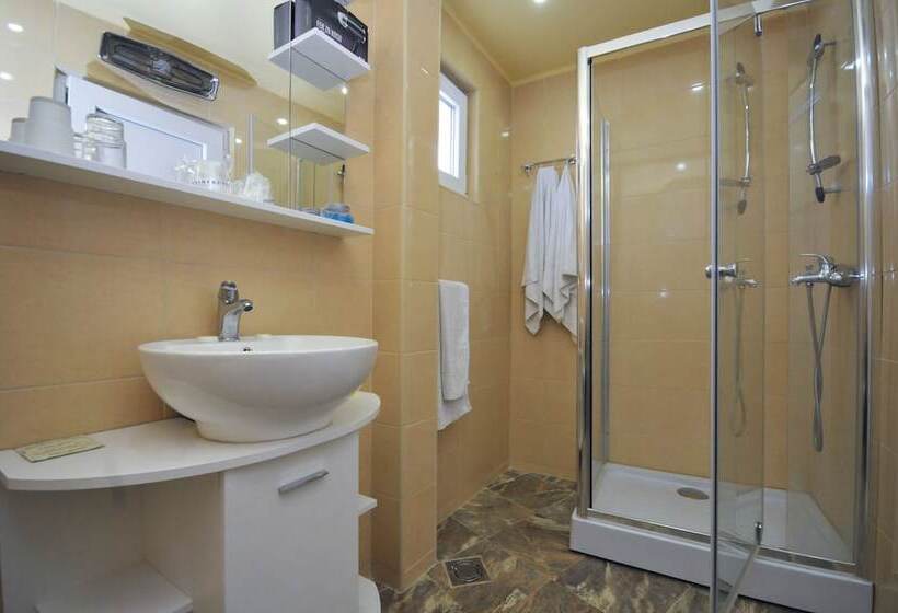 اتاق استاندارد با بالکن, Oaza