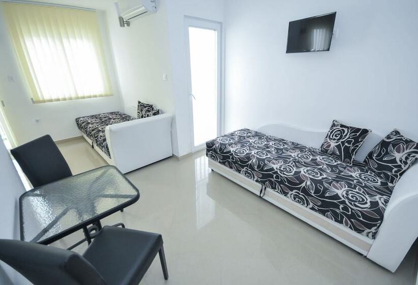 اتاق استاندارد با بالکن, Oaza