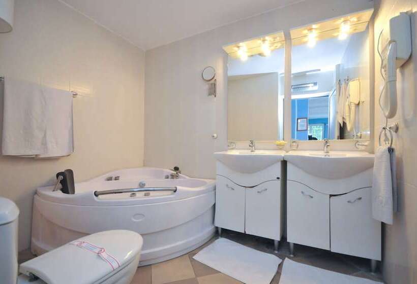 استودیو استاندارد با بالکن, Oaza