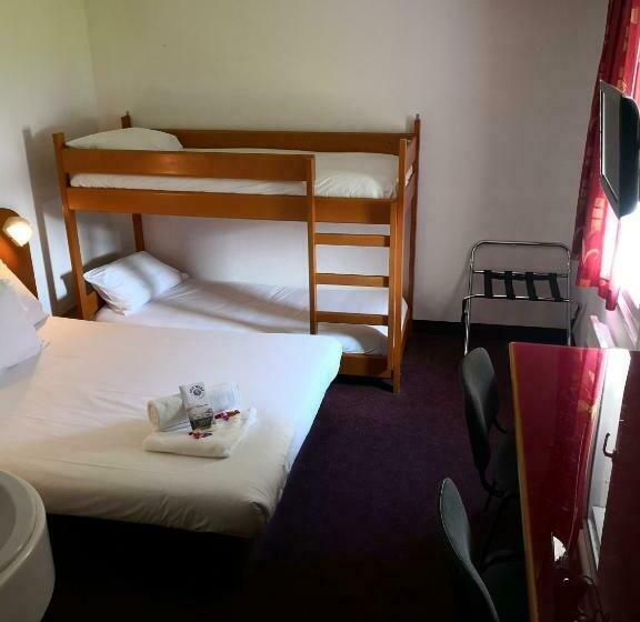 ファミリールーム, Quick Palace St Jean De Vedas A709