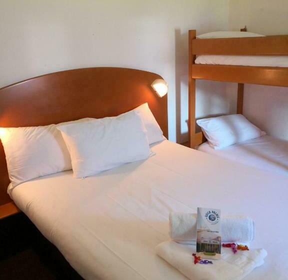 ファミリールーム, Quick Palace St Jean De Vedas A709