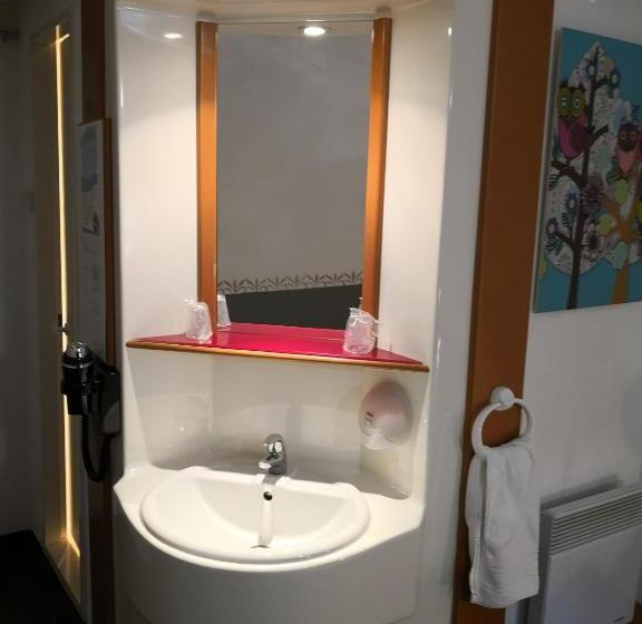 スタンダードルーム, Quick Palace St Jean De Vedas A709