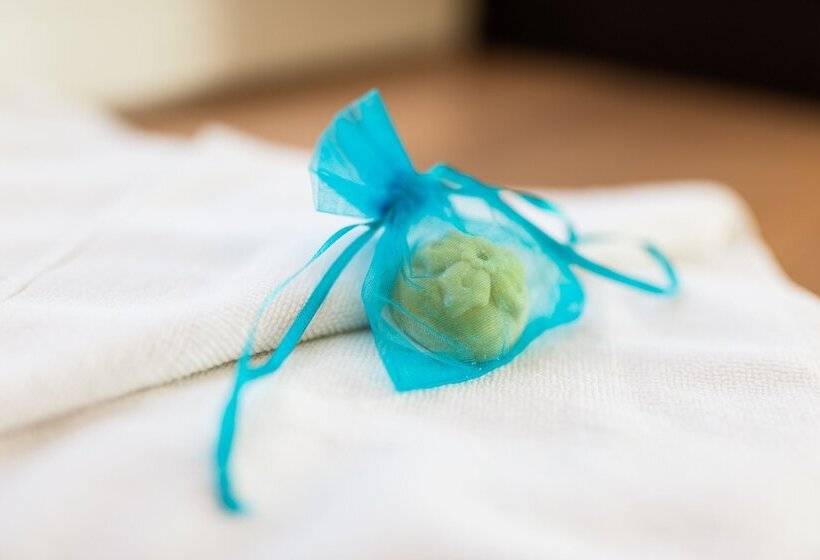 غرفة إقتصادية, Hôtel Restaurant Les 2 Rives   Logis Hôtels