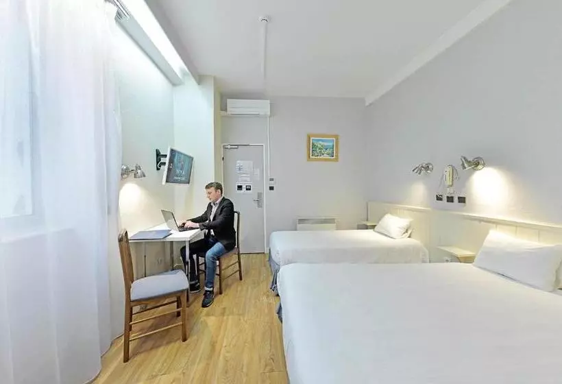 اتاق استاندارد سه نفره, Hôtel Saint André Gare Sncf