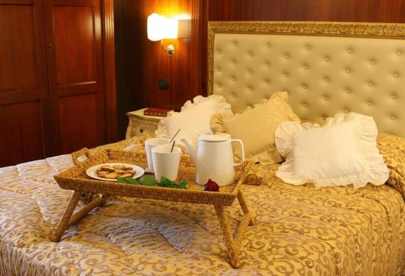 Pokój Deluxe, Tesoretto