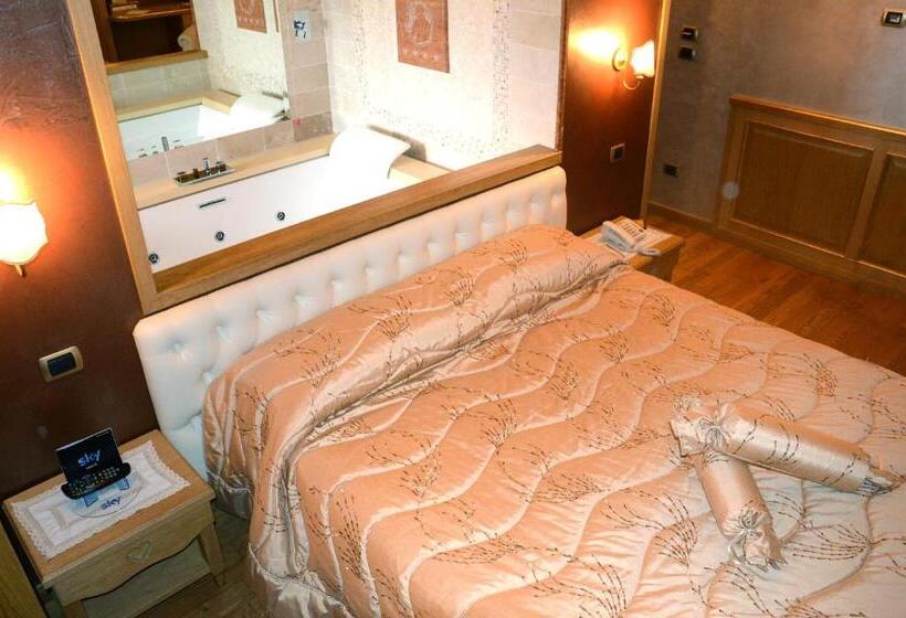 Suite z Hydromasażem, Tesoretto